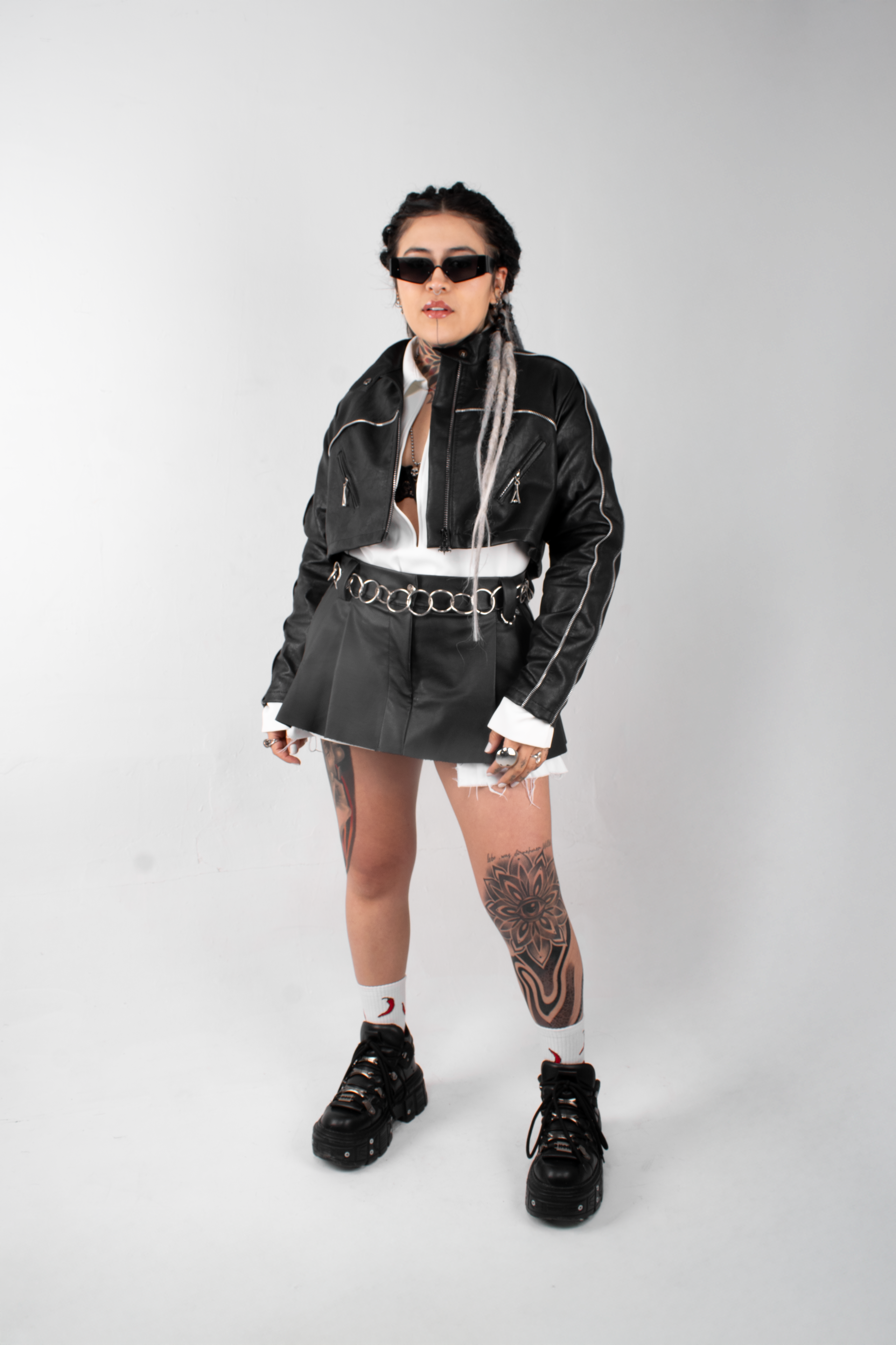 CROPPED ZIPPERS